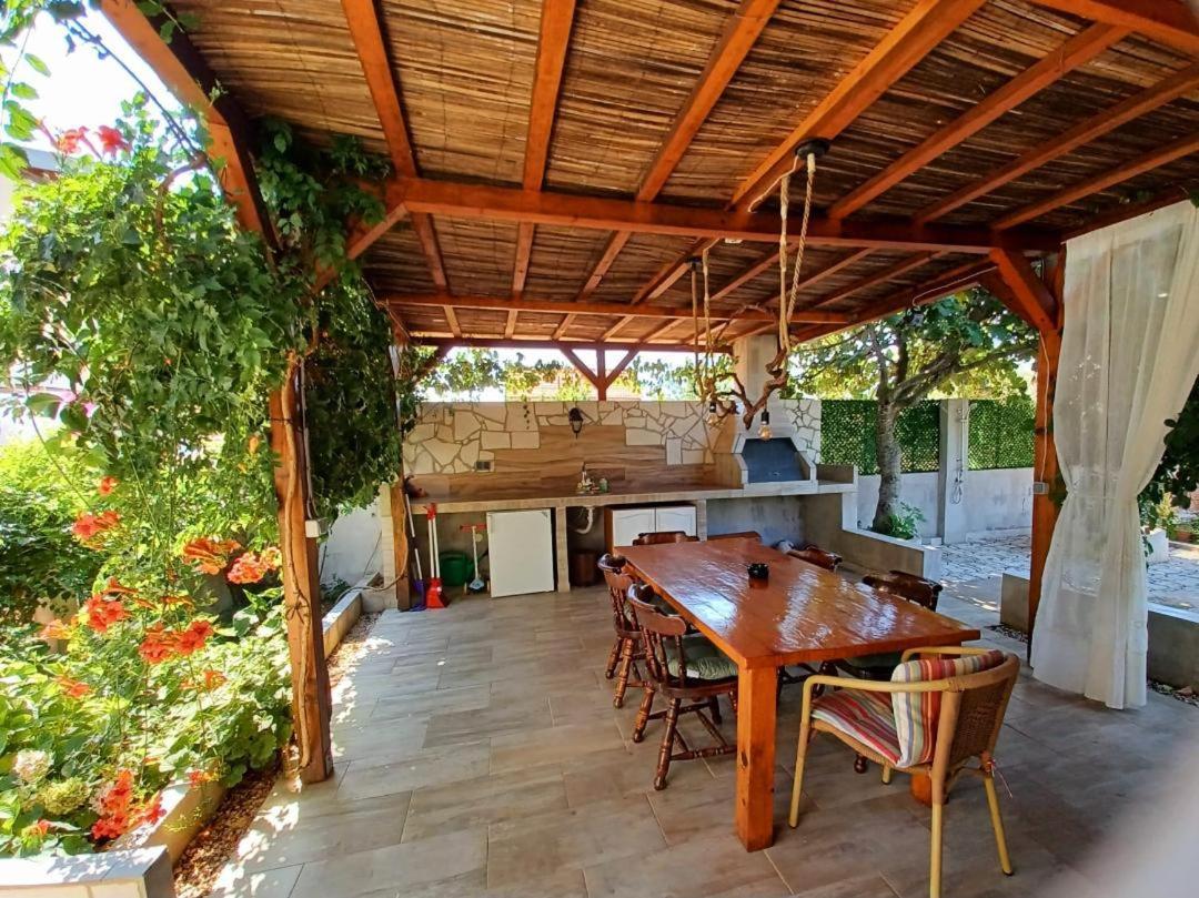 Villa House Gita Mrljane Exterior foto